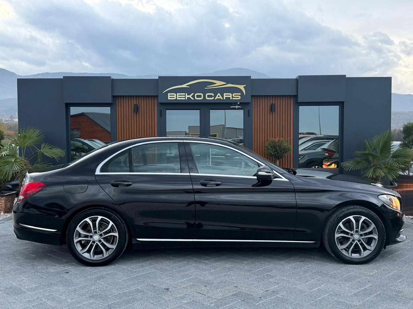 Mercedes-Benz C 220 Нов внос от Дания - изображение 4