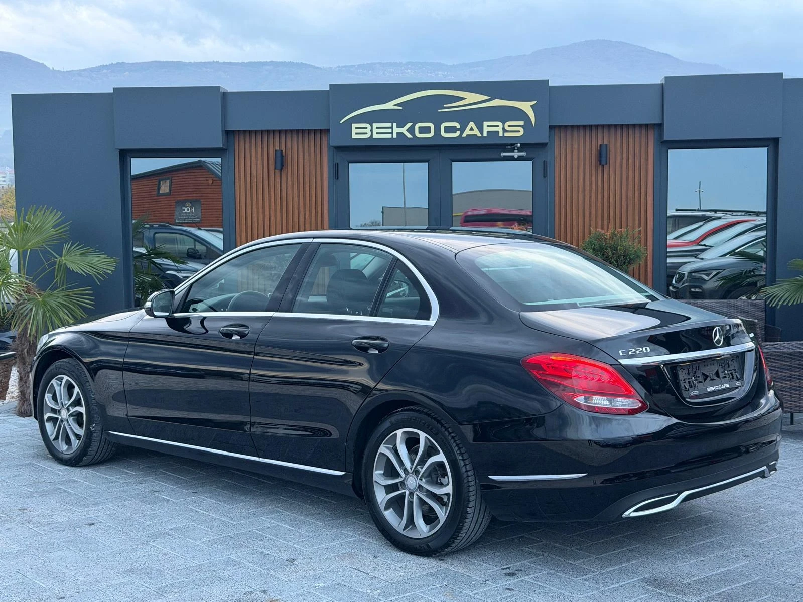 Mercedes-Benz C 220 Нов внос от Дания - изображение 7