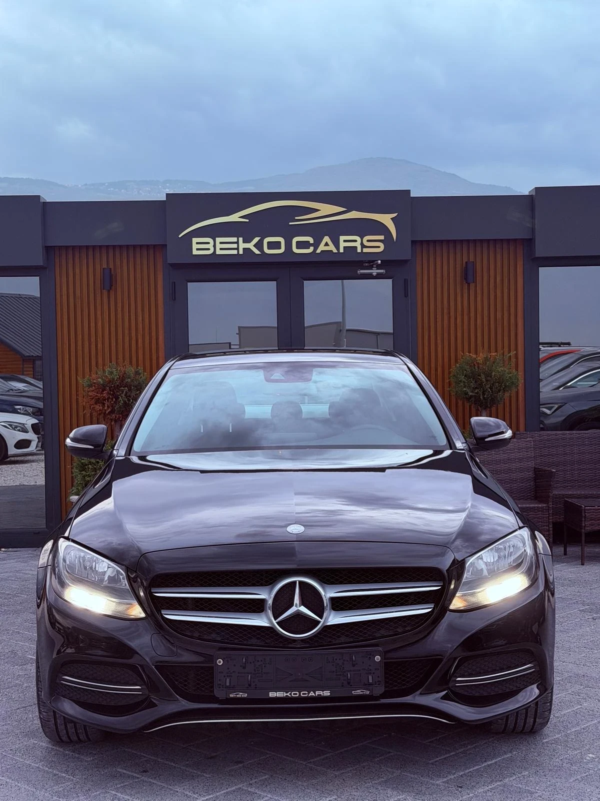 Mercedes-Benz C 220 Нов внос от Дания - изображение 2