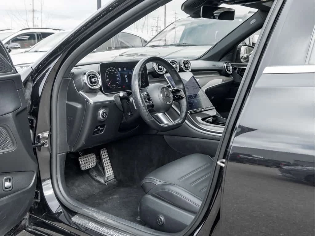 Mercedes-Benz C 300 4MATIC | AMG PACK | CARFAX, снимка 7 - Автомобили и джипове - 53851959