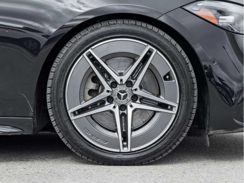 Mercedes-Benz C 300 4MATIC | AMG PACK | CARFAX, снимка 3 - Автомобили и джипове - 53851959