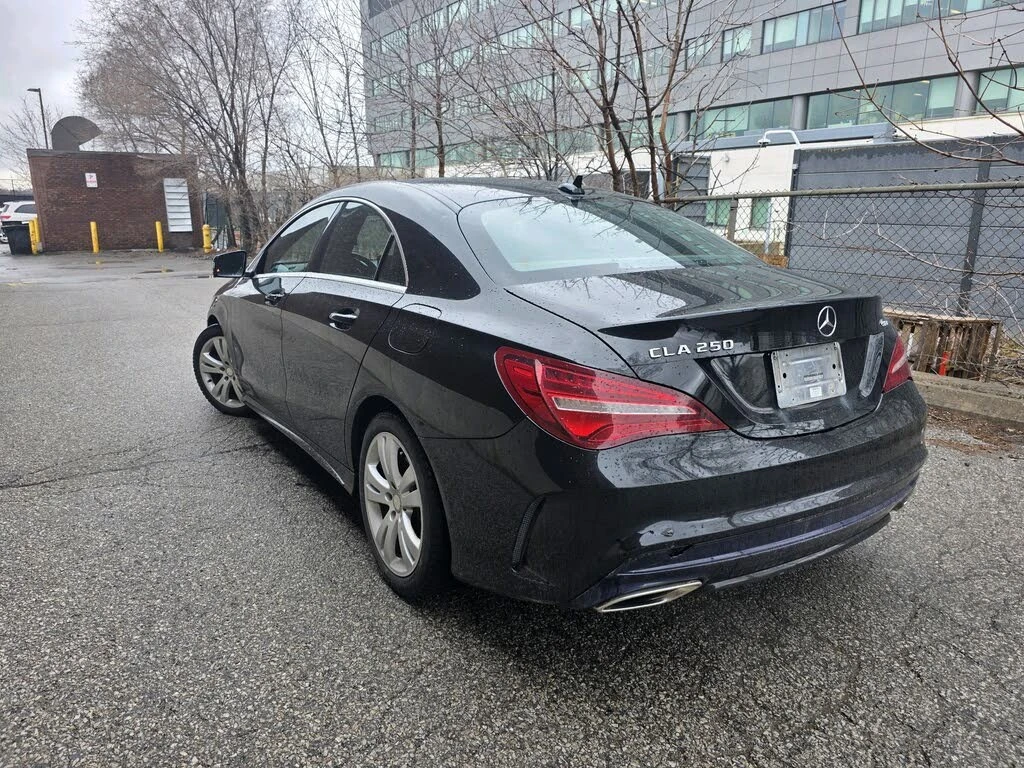 Mercedes-Benz CLA 4Matic* АвтоКредит* (ЦЕНА ДО БГ), снимка 3 - Автомобили и джипове - 54178114