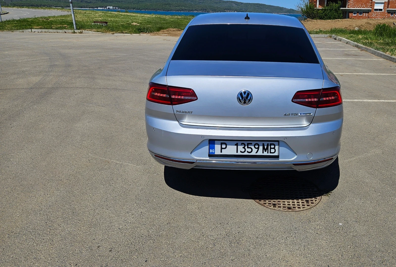 VW Passat, снимка 10 - Автомобили и джипове - 54441017