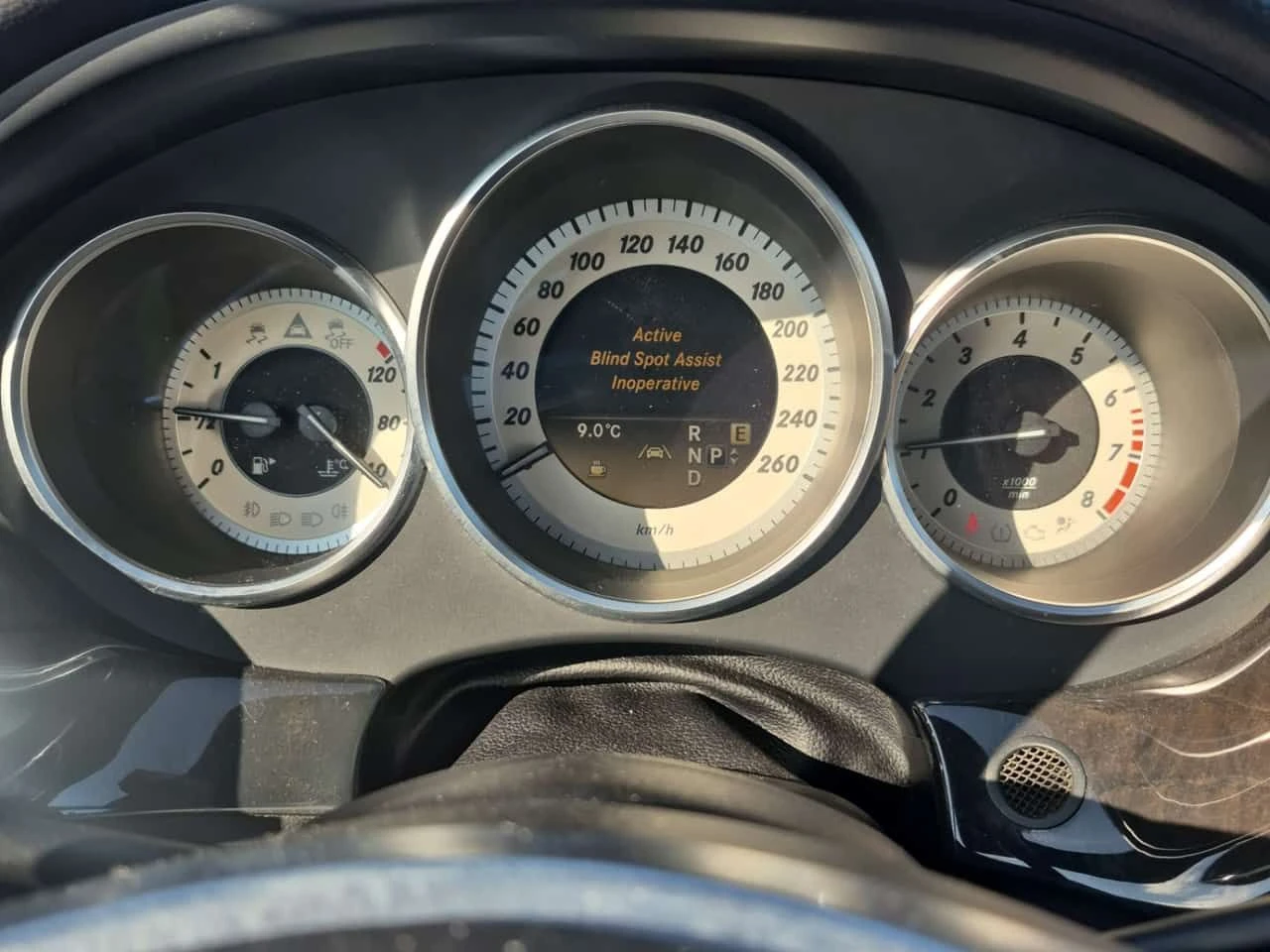 Mercedes-Benz CLS 550 CARFAX/Подгрев/ШИБЕДАХ/2 ключа/ХАРМАН, снимка 8 - Автомобили и джипове - 54459733