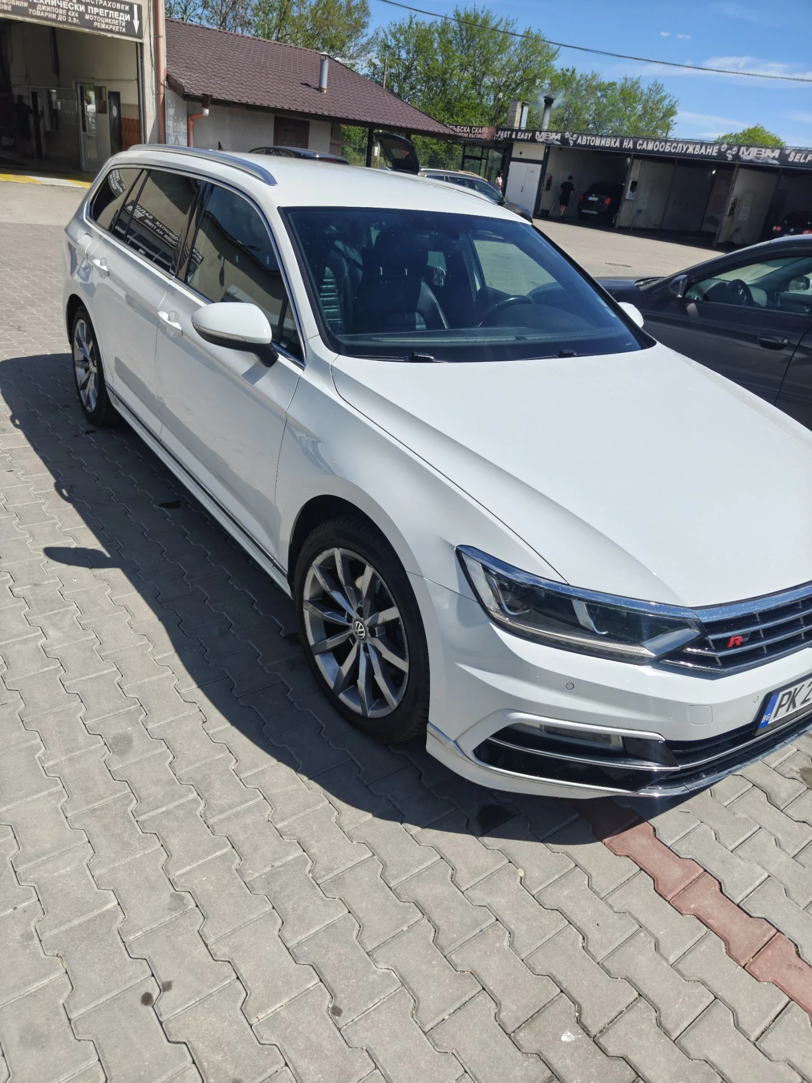 VW Passat R-line, снимка 3 - Автомобили и джипове - 54721170