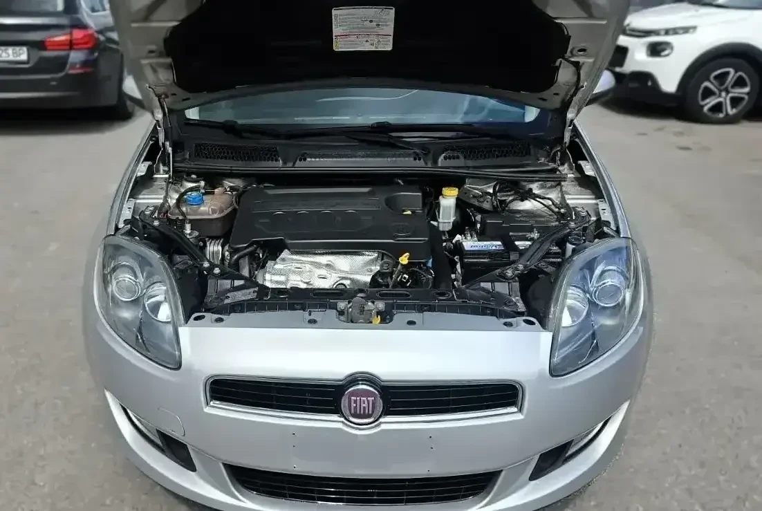 Fiat Bravo 1.6Mjet 120hp Automatic, снимка 3 - Автомобили и джипове - 54782674