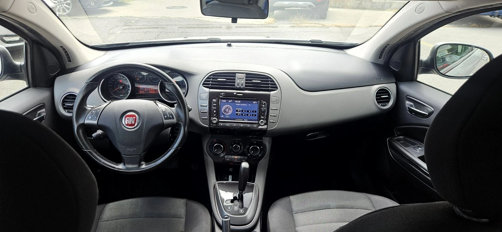 Fiat Bravo 1.6Mjet 120hp Automatic, снимка 10 - Автомобили и джипове - 54782674