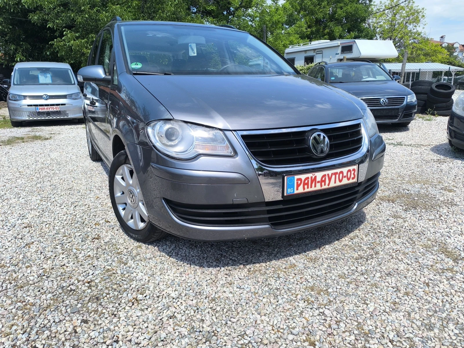 VW Touran 1.9tdi 105ps.7m., снимка 2 - Автомобили и джипове - 55113557