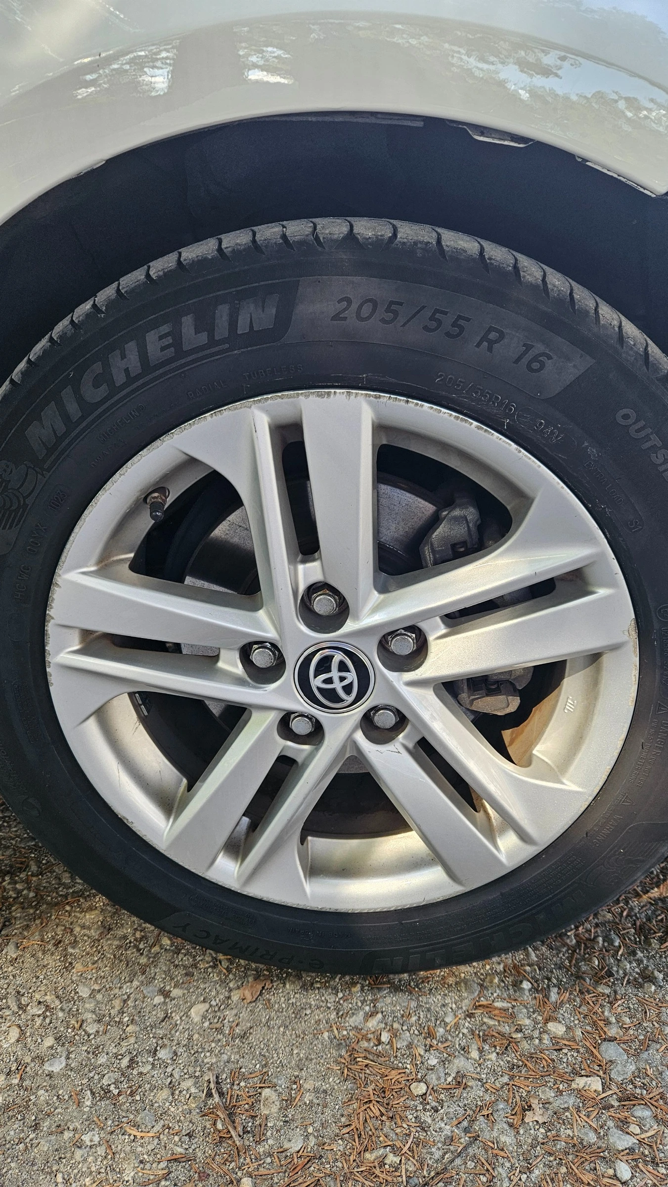 Toyota Corolla 1.8 Hybrid, снимка 8 - Автомобили и джипове - 55971089
