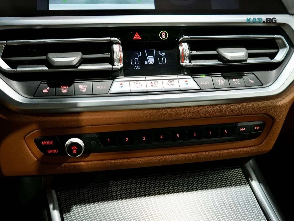 BMW 330 xDrive * АвтоКредит * (ЦЕНА ДО БГ), снимка 13 - Автомобили и джипове - 55973311