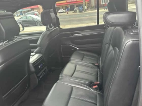 Jeep Grand Wagoneer Series II Carbide  CARFAX, снимка 13