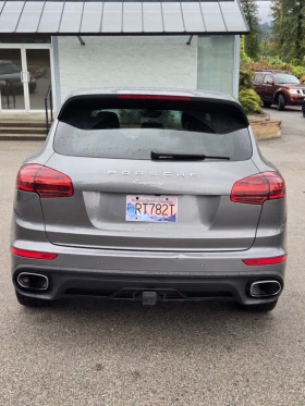 Porsche Cayenne * AWD 4dr * CARFAX *    | Mobile.bg    4