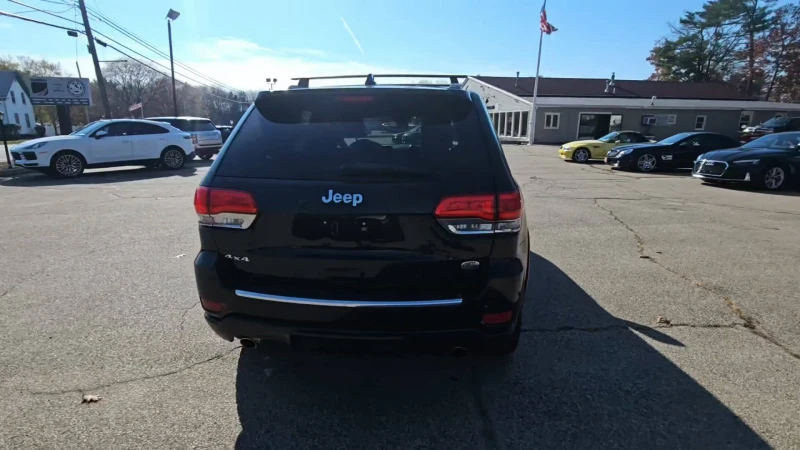 Jeep Grand cherokee Overland, снимка 4 - Автомобили и джипове - 47929390