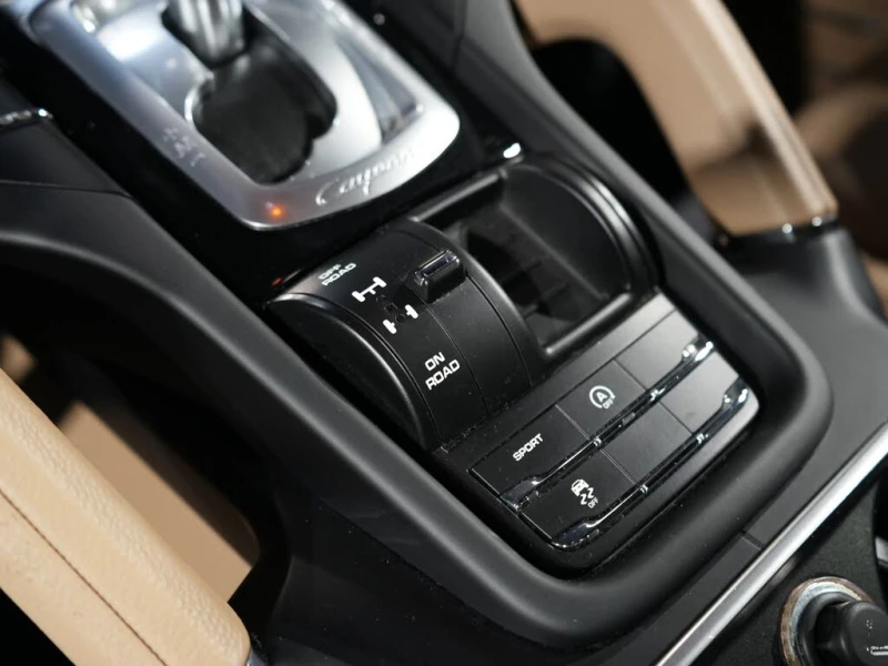 Porsche Cayenne AWD* АвтоКредит* (ЦЕНА ДО БГ), снимка 16 - Автомобили и джипове - 52504709