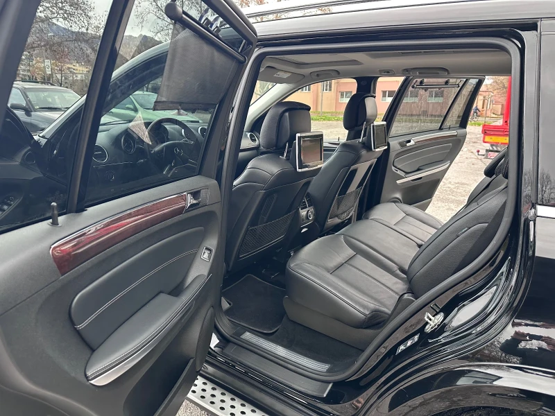 Mercedes-Benz GL 550, снимка 14 - Автомобили и джипове - 52633775