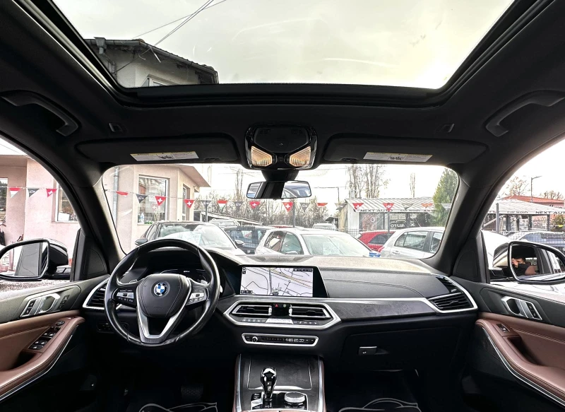 BMW X5 394HP Plug-In Hybrid INDIVIDUAL PANO BLIND SPOT , снимка 9 - Автомобили и джипове - 52641086