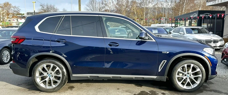 BMW X5 394HP Plug-In Hybrid INDIVIDUAL PANO BLIND SPOT , снимка 4 - Автомобили и джипове - 52641086