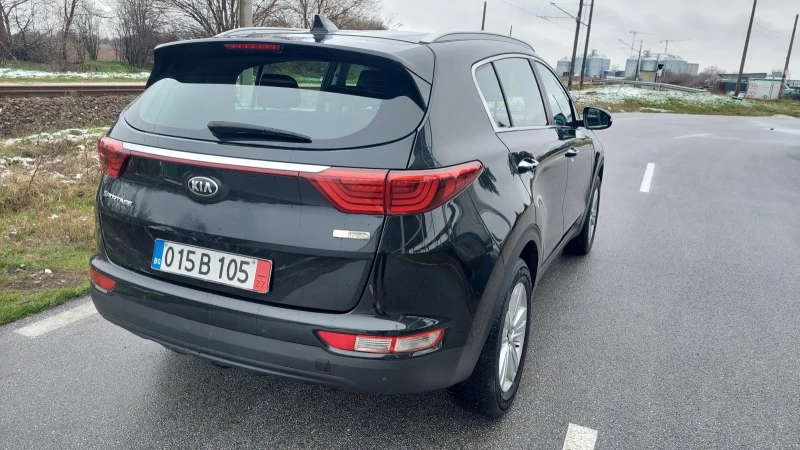 Kia Sportage 1.7 NAVI ТОП!!!!!, снимка 6 - Автомобили и джипове - 53444011