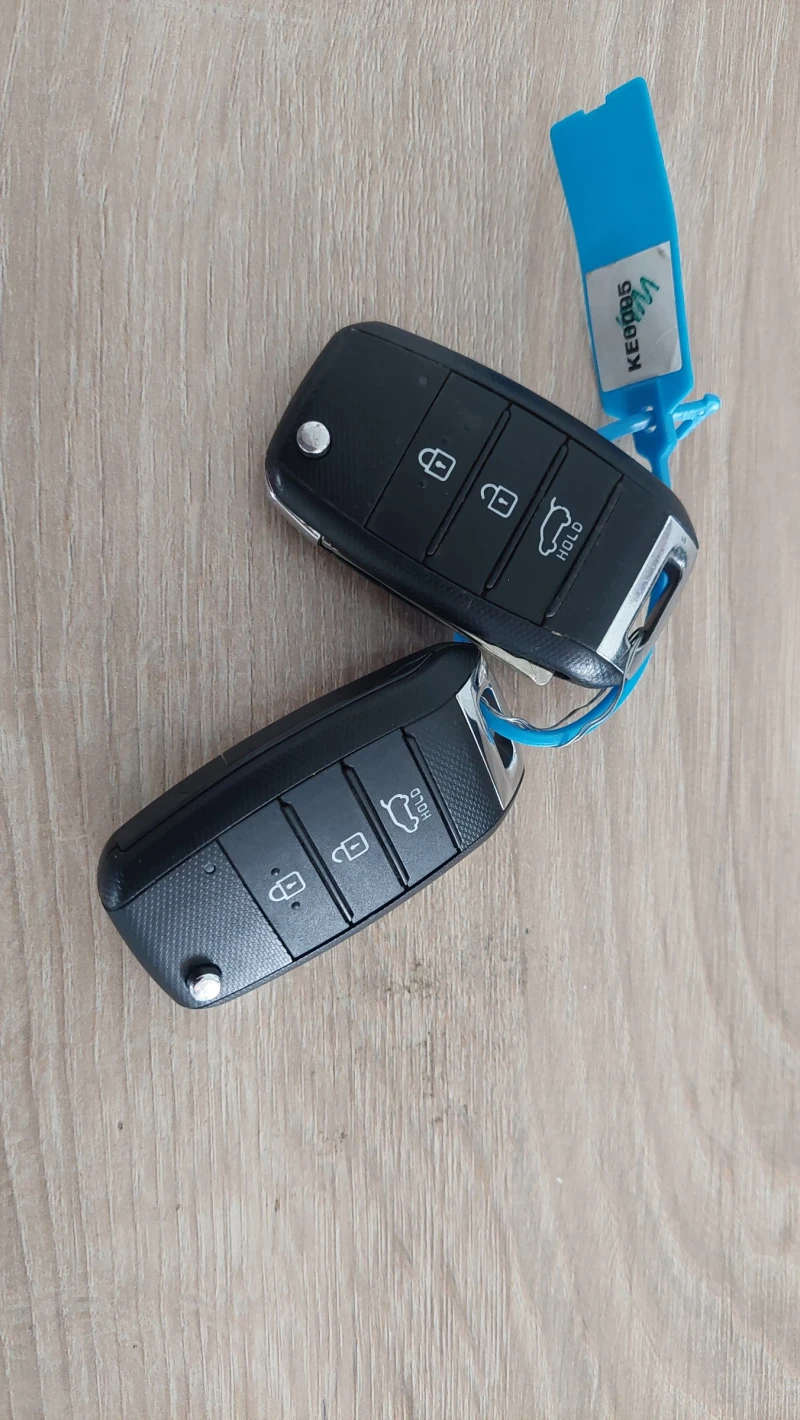 Kia Sportage 1.7 NAVI ТОП!!!!!, снимка 17 - Автомобили и джипове - 53444011