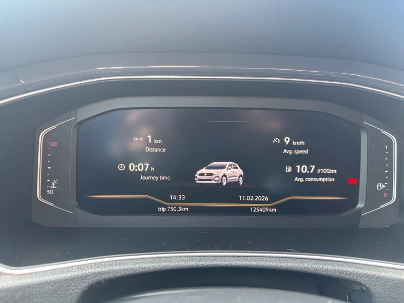 VW T-Roc, снимка 6 - Автомобили и джипове - 53442430