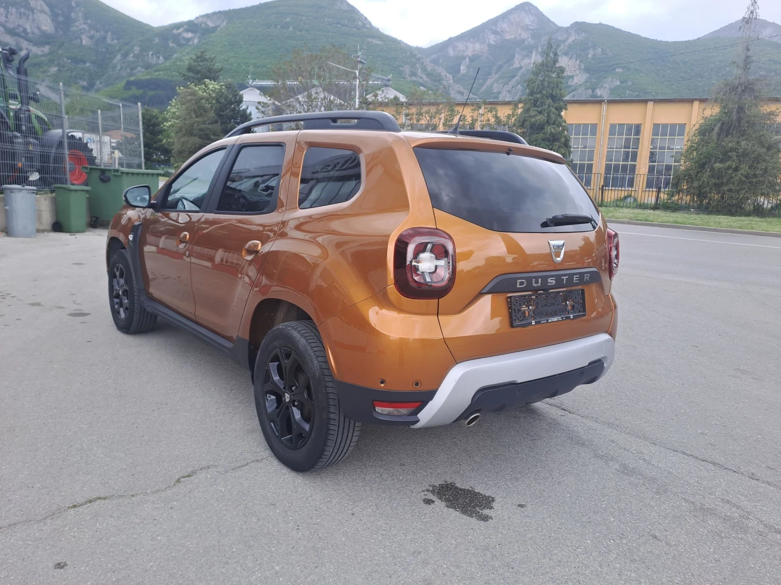Dacia Duster 1.0 LPG, снимка 13 - Автомобили и джипове - 54477631