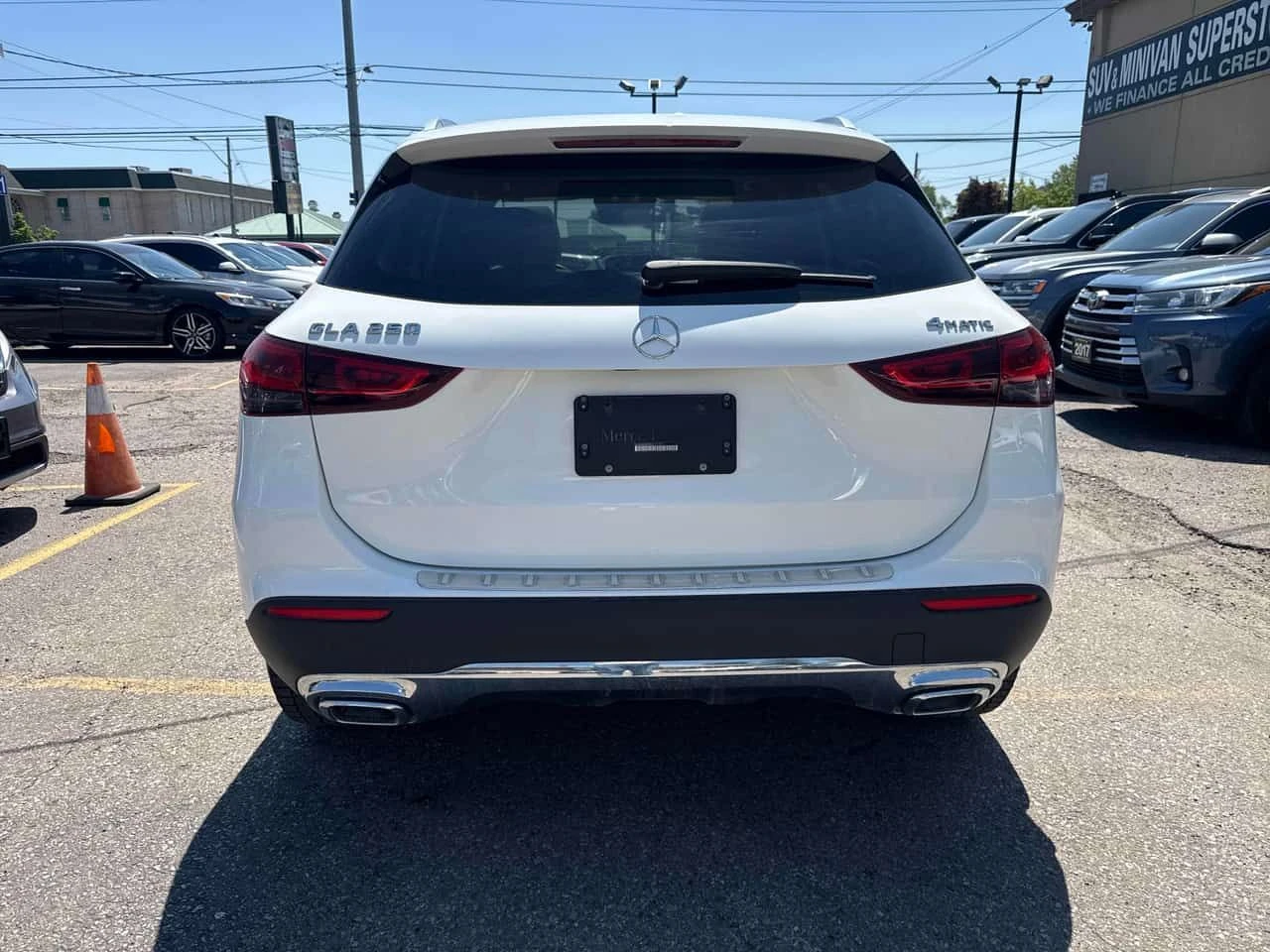 Mercedes-Benz GLA * 250 * CARFAX * ЦЕНА ДО БГ, снимка 4 - Автомобили и джипове - 54902959