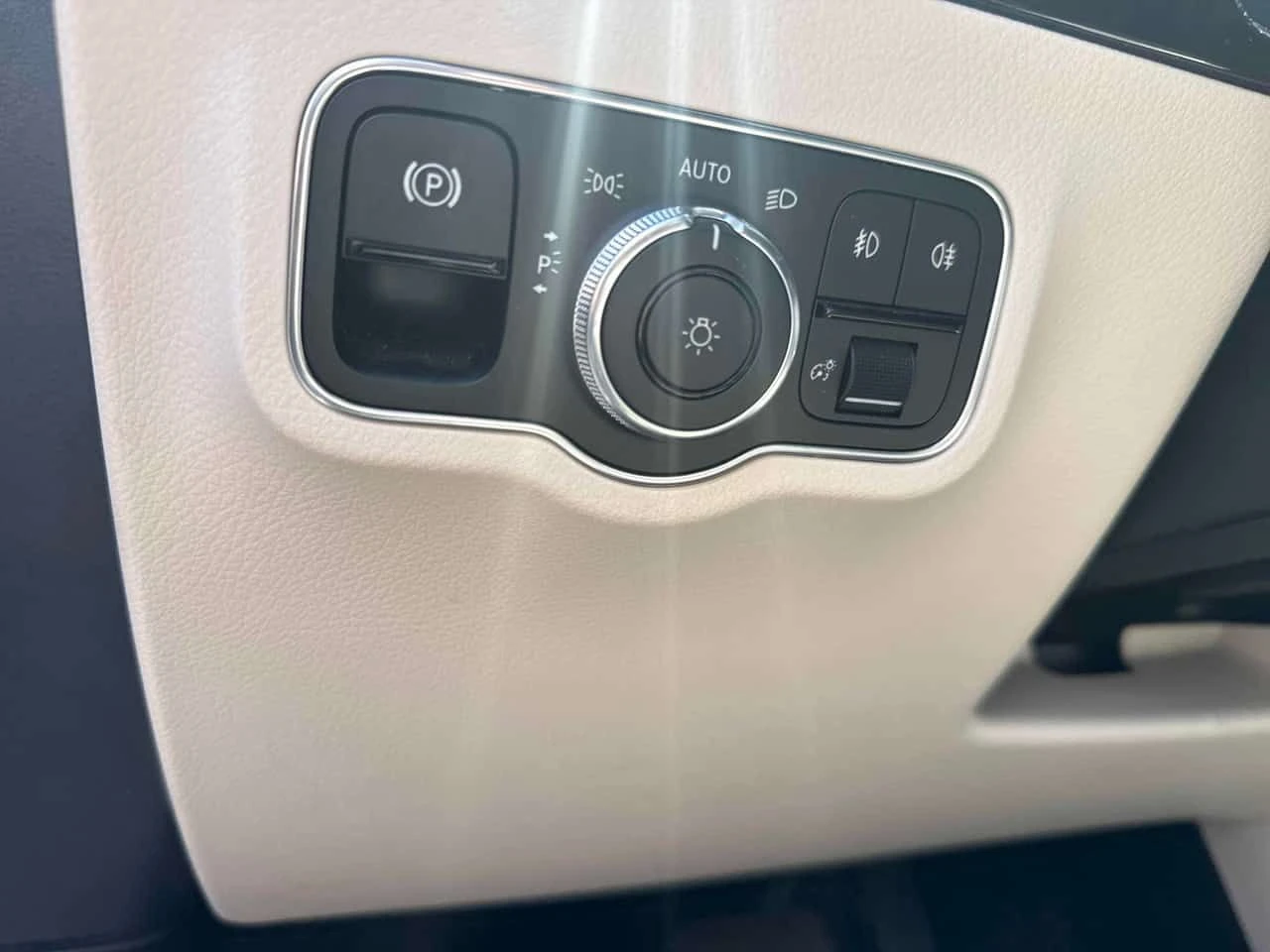 Mercedes-Benz GLA * 250 * CARFAX * ЦЕНА ДО БГ, снимка 14 - Автомобили и джипове - 54902959