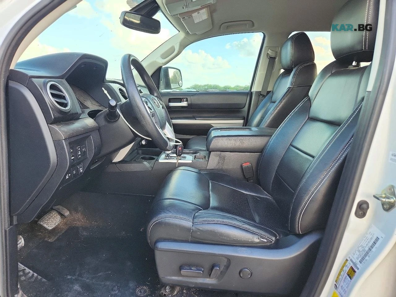 Toyota Tundra 5.7 SR5 AWD* DISTRONIC* CAMERA* , снимка 7 - Автомобили и джипове - 56739621