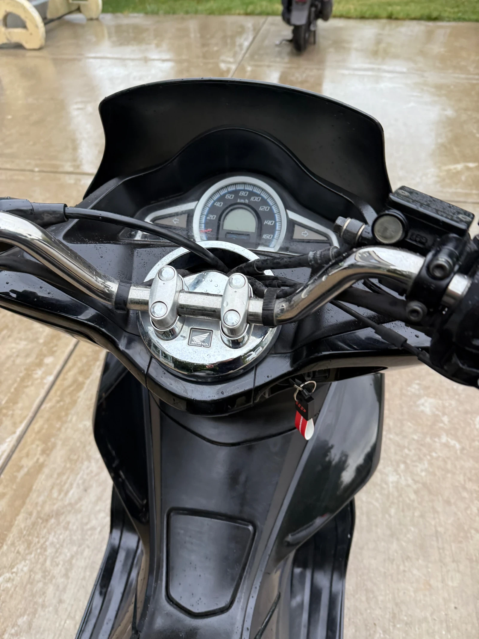 Honda Pcx LED 125 2015 start-stop - изображение 8
