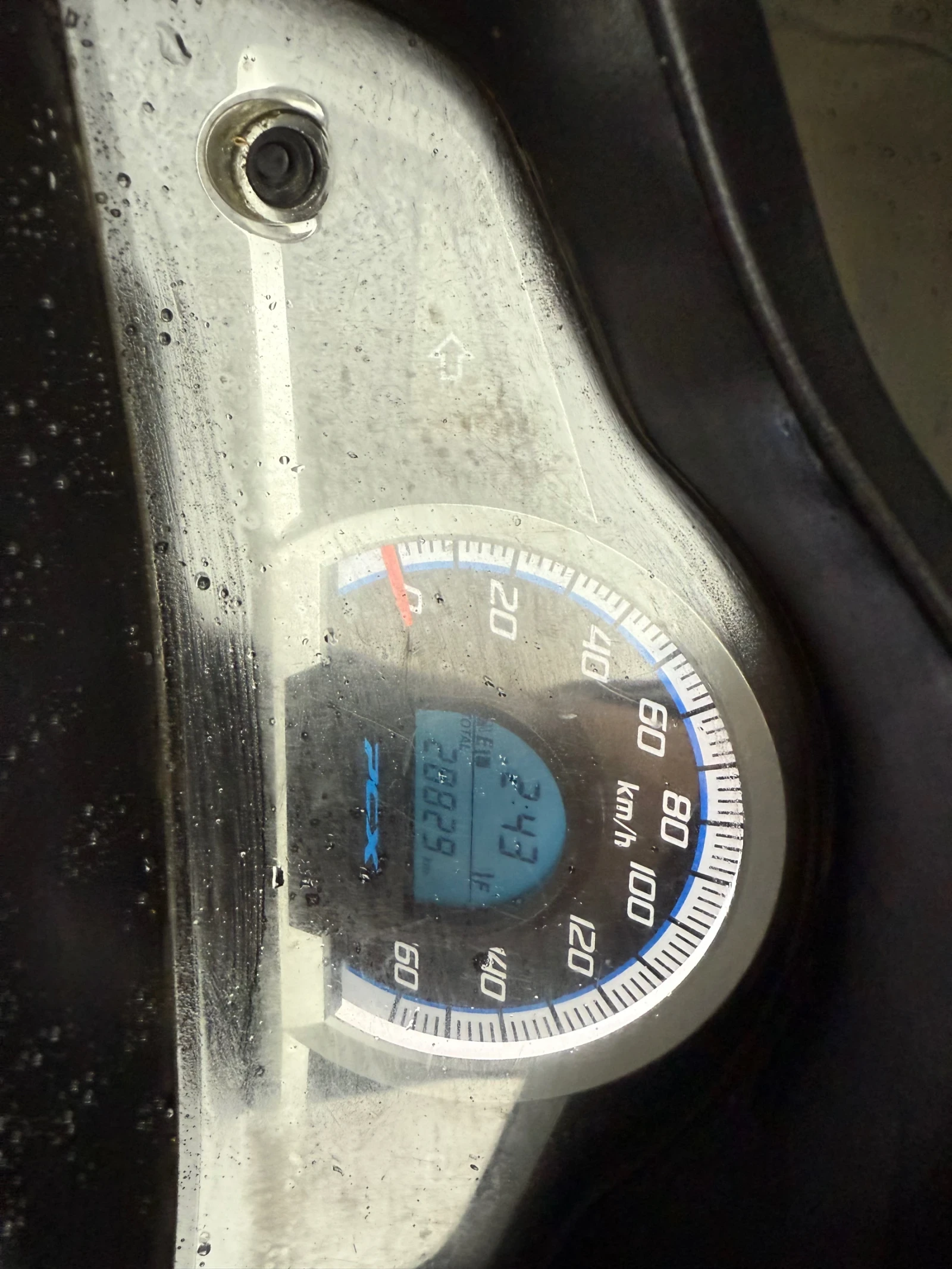 Honda Pcx LED 125 2015 start-stop - изображение 9