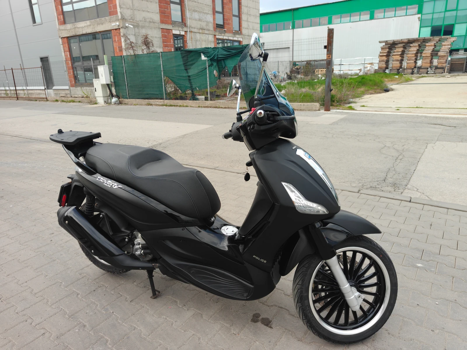 Piaggio Beverly 300 I.E. ABS/ASR TRACTION CONTROL LED | Mobile.bg � ����������� 11