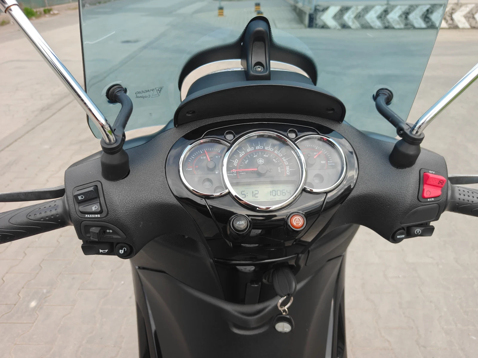 Piaggio Beverly 300 I.E. ABS/ASR TRACTION CONTROL LED | Mobile.bg � ����������� 7