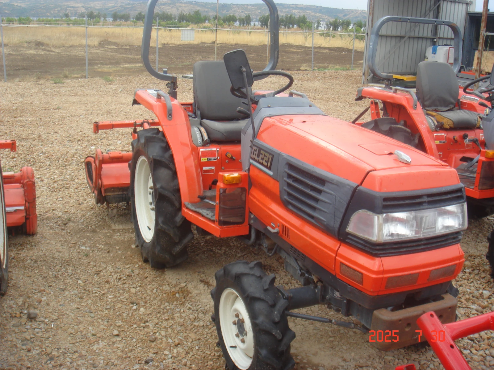 Трактор Kubota СКАЙТРАК - изображение 2
