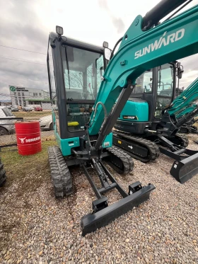 Багер Sunward SWE17F, снимка 9
