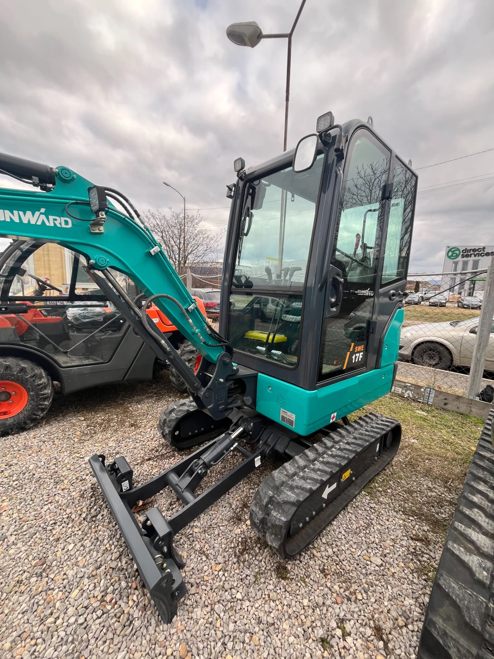 Багер Sunward SWE17F, снимка 1