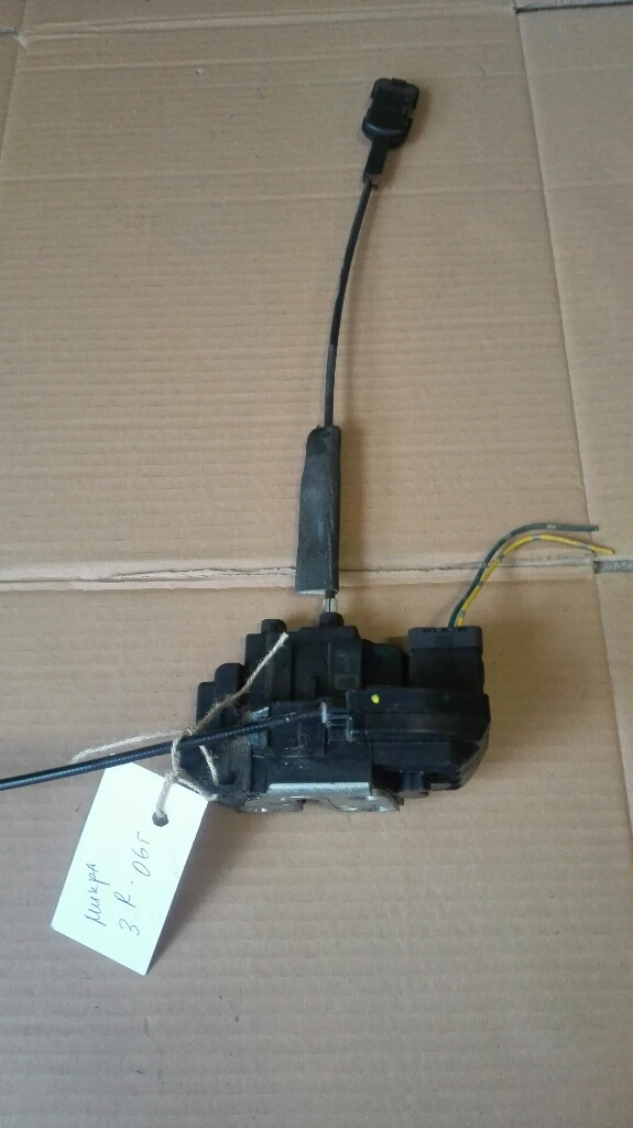 Брава врата задна дясна Нисан Микра 4врати