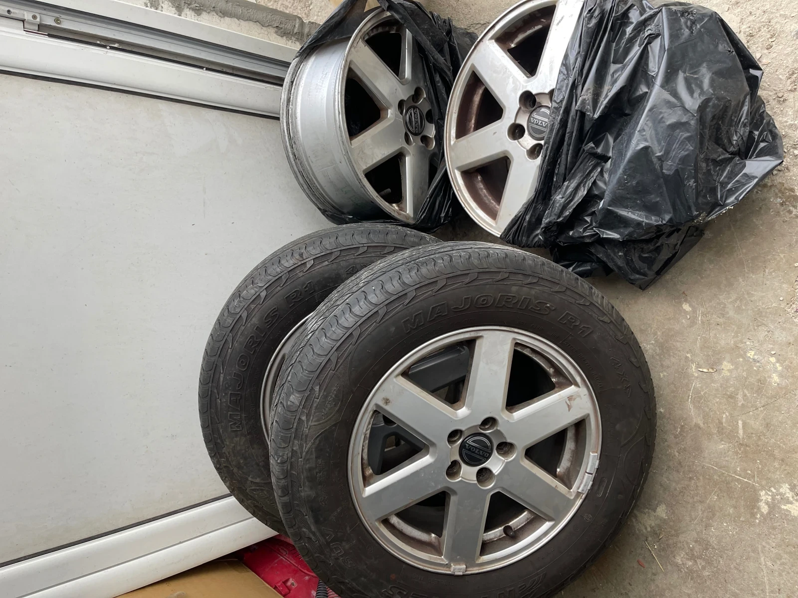 ���� � ������ 235/65R17 | Mobile.bg � ����������� 1