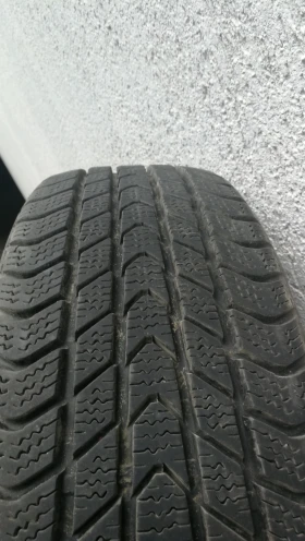 Гуми с джанти Kumho 185/70R14, снимка 4 - Гуми и джанти - 53194207