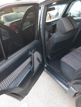 Mercedes-Benz 190, снимка 13