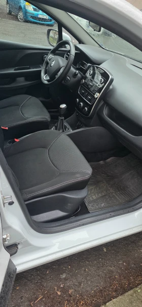 Renault Clio 1.5 Дизел, 75 к.с. като ново! - 6000 € / 11734.98 лв. - 75541294 11
