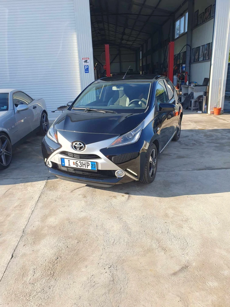 Toyota Aygo 1.0, снимка 1 - Автомобили и джипове - 47586583