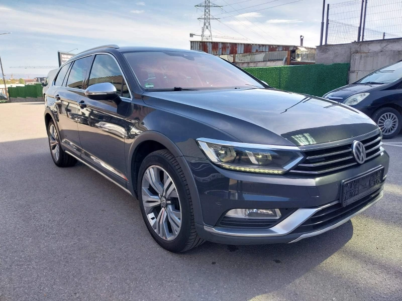 VW Alltrack 190ps/теглич/двойни стъкла/Distronic, снимка 1 - Автомобили и джипове - 47353051