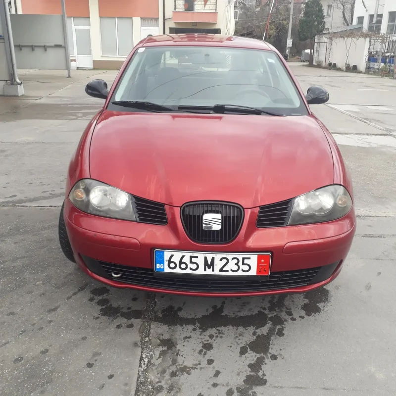 Seat Ibiza 1.2i, снимка 1 - Автомобили и джипове - 48051230