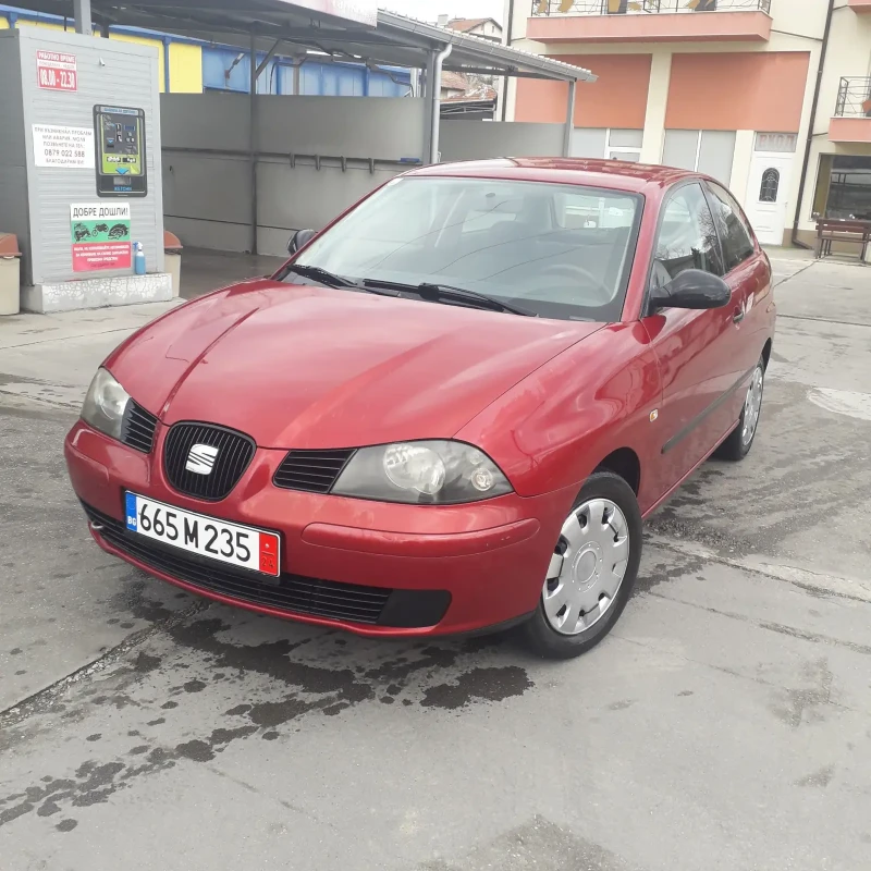 Seat Ibiza 1.2i, снимка 3 - Автомобили и джипове - 48051230