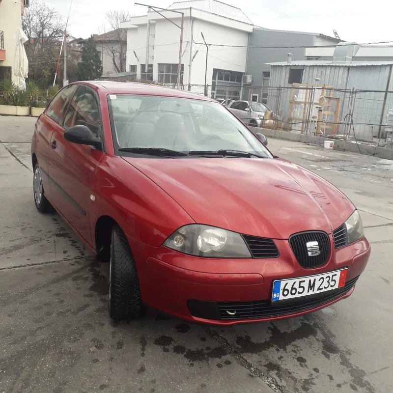 Seat Ibiza 1.2i, снимка 2 - Автомобили и джипове - 48051230