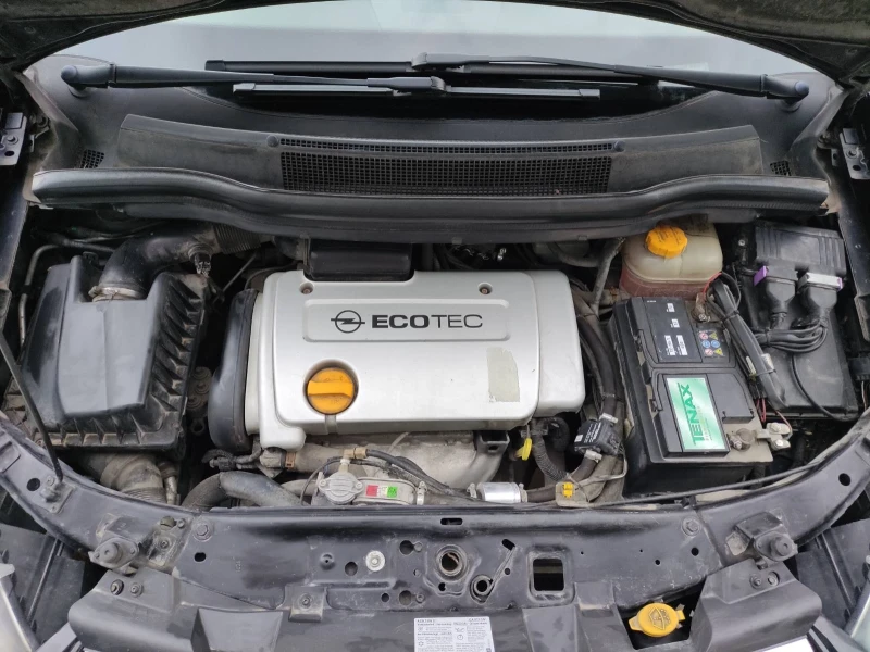 Opel Zafira 1.6, снимка 11 - Автомобили и джипове - 52027013