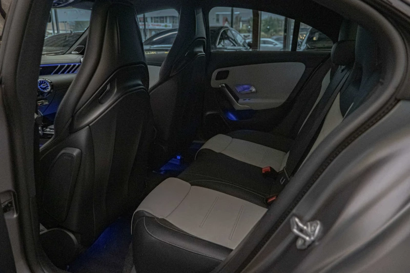 Mercedes-Benz CLA 45 AMG Magno/4Matic+ /Burmester/Ambient/Dynamic+ /Pano/Ка, снимка 12 - Автомобили и джипове - 51937608