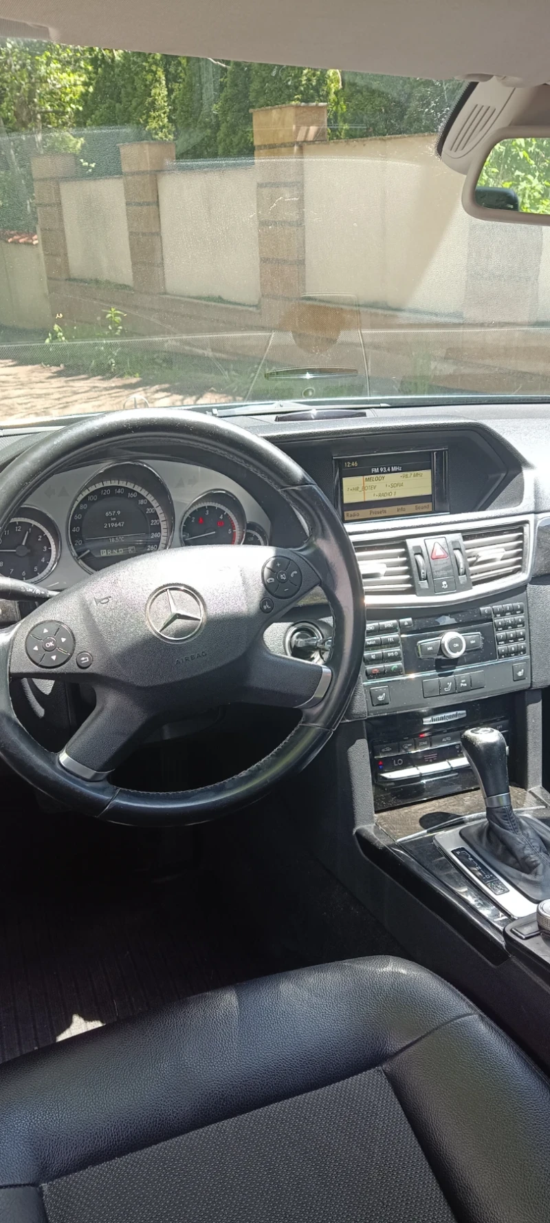Mercedes-Benz E 220 2.2CDI, снимка 15 - Автомобили и джипове - 52368803