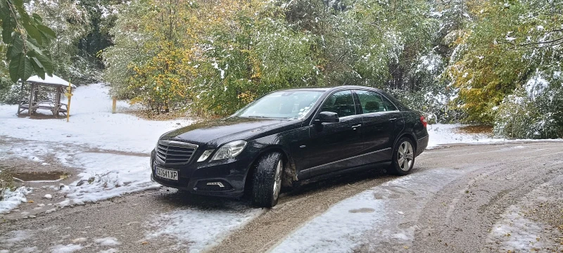 Mercedes-Benz E 220 2.2CDI, снимка 3 - Автомобили и джипове - 52368803