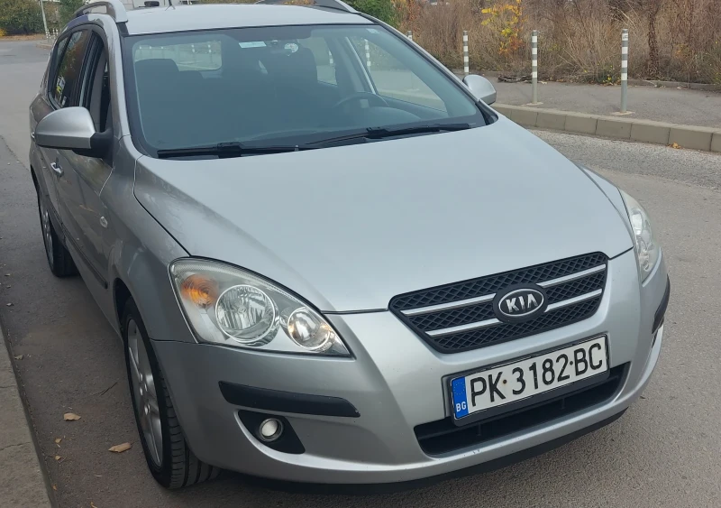 Kia Ceed 2.0 / 143 кс / Автомат / LPG , снимка 4 - Автомобили и джипове - 52071033